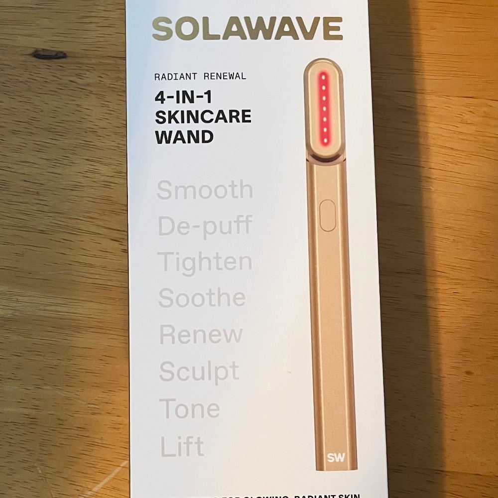 New Solawave 4-in-1 Skincare Wand